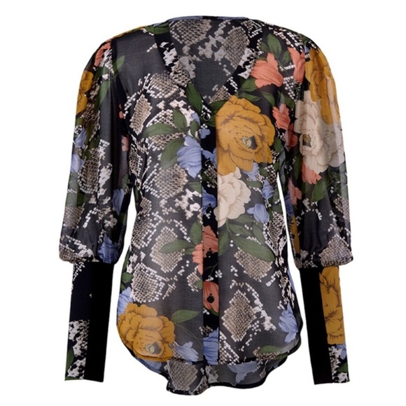 CAbi Snake Charmer Blouse puff sleeves moody dark floral style 3762 size XS - Picture 4 of 14